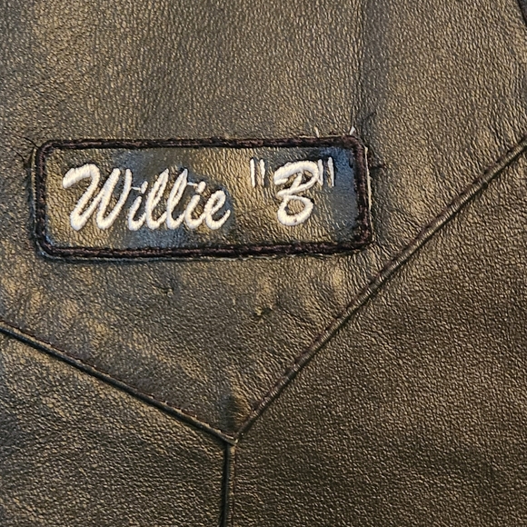 Black Leather Vest with Embroidered Accents - Picture 5 of 7